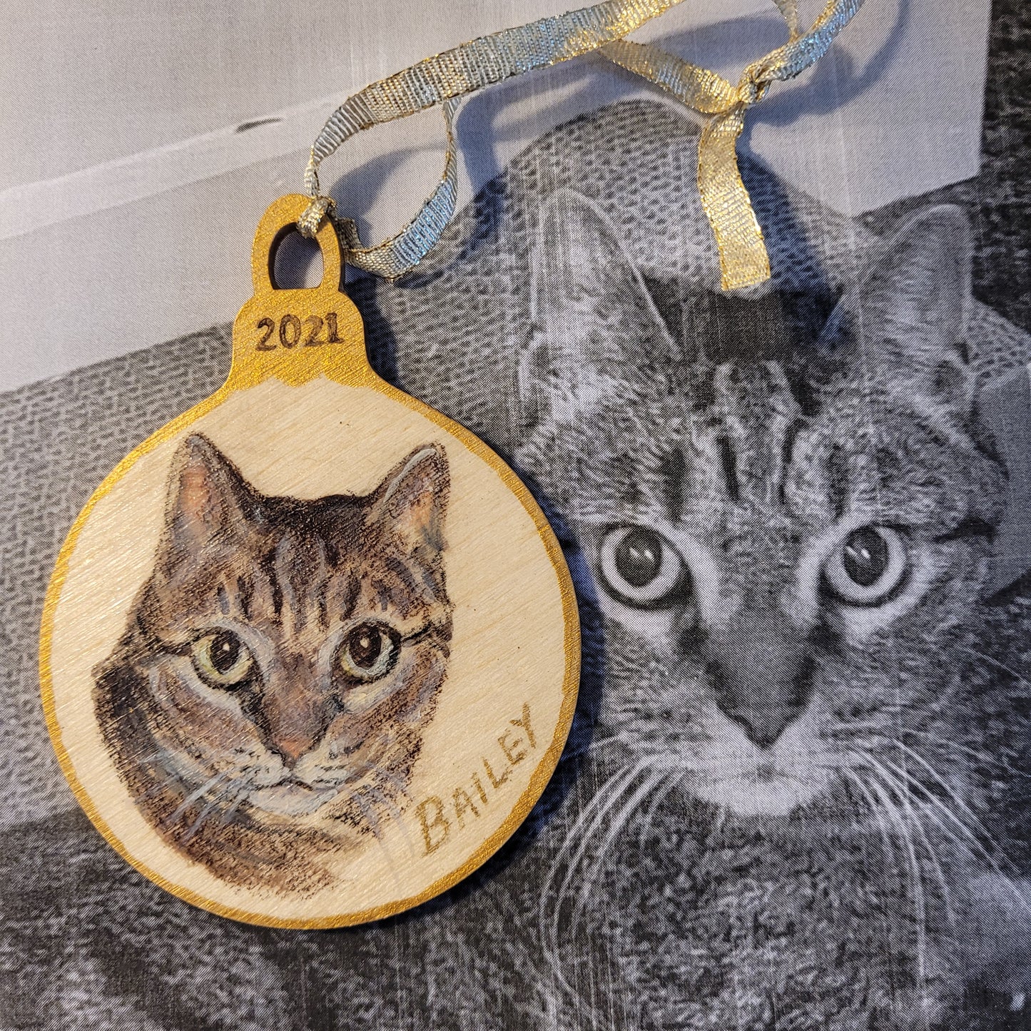 Round Ornament Pet Portrait